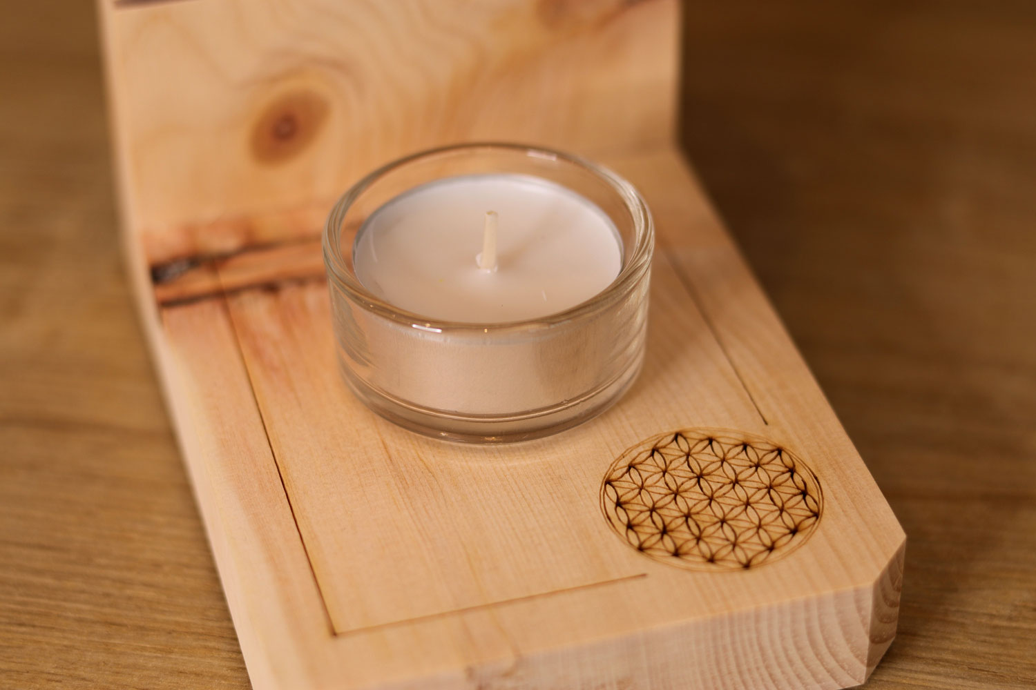 Zirbenholz-Rucherstvchen05