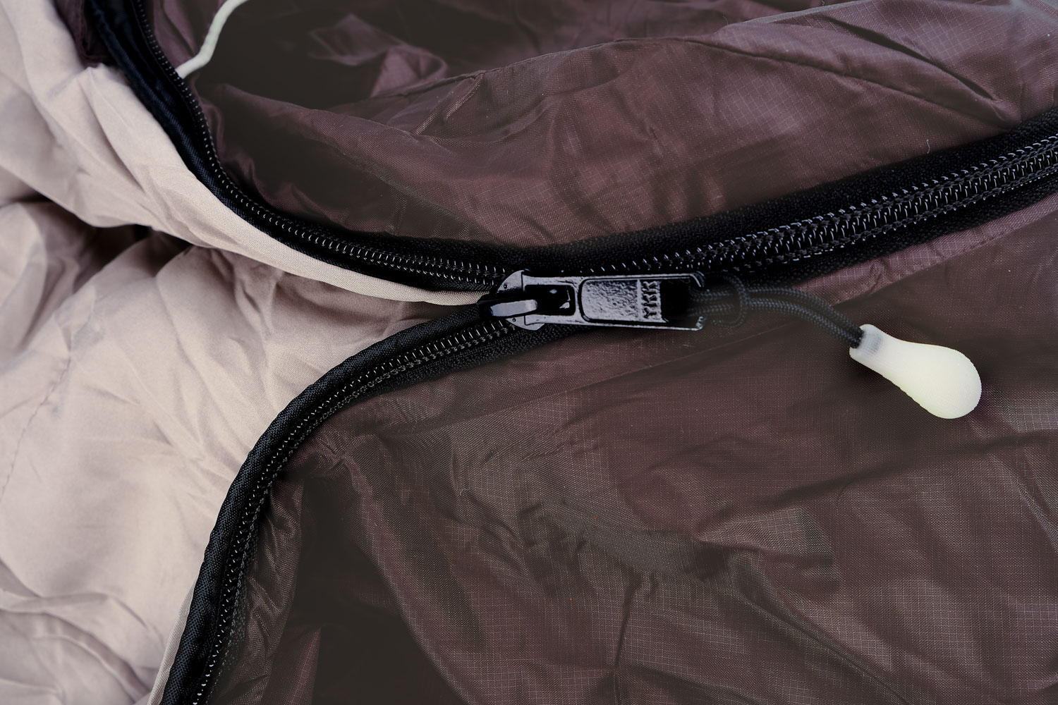 Schlafsack Alvivo Survival Base04