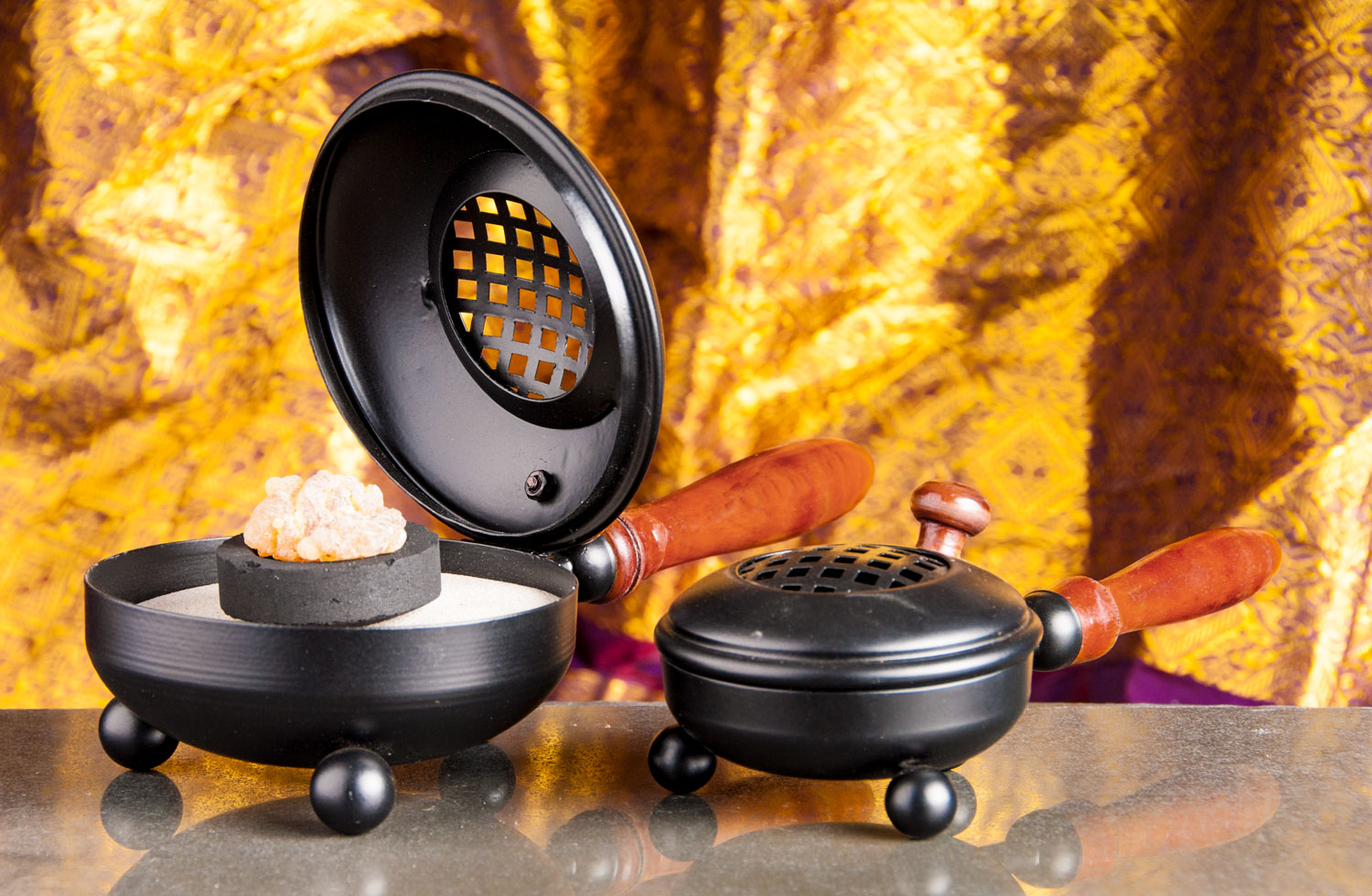 Ruchergef Mahani - Eisen mit Holzgriff02