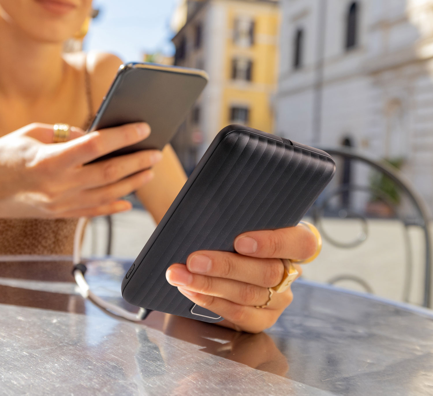 Powerbank 10.000 mAh mit integriertem USB-C-Ladekabel