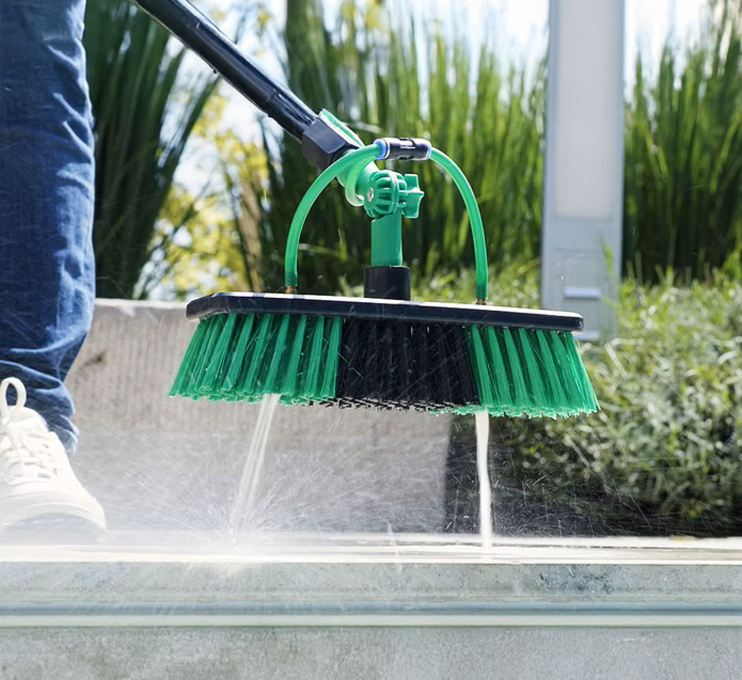 Hammersmith ®  AquaClean Deluxe Wasserbesen05