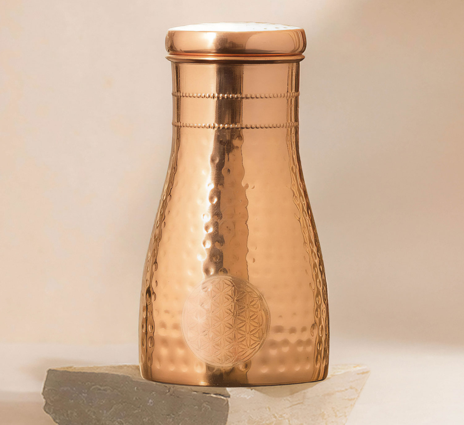 Kupferkanne Blume des Lebens