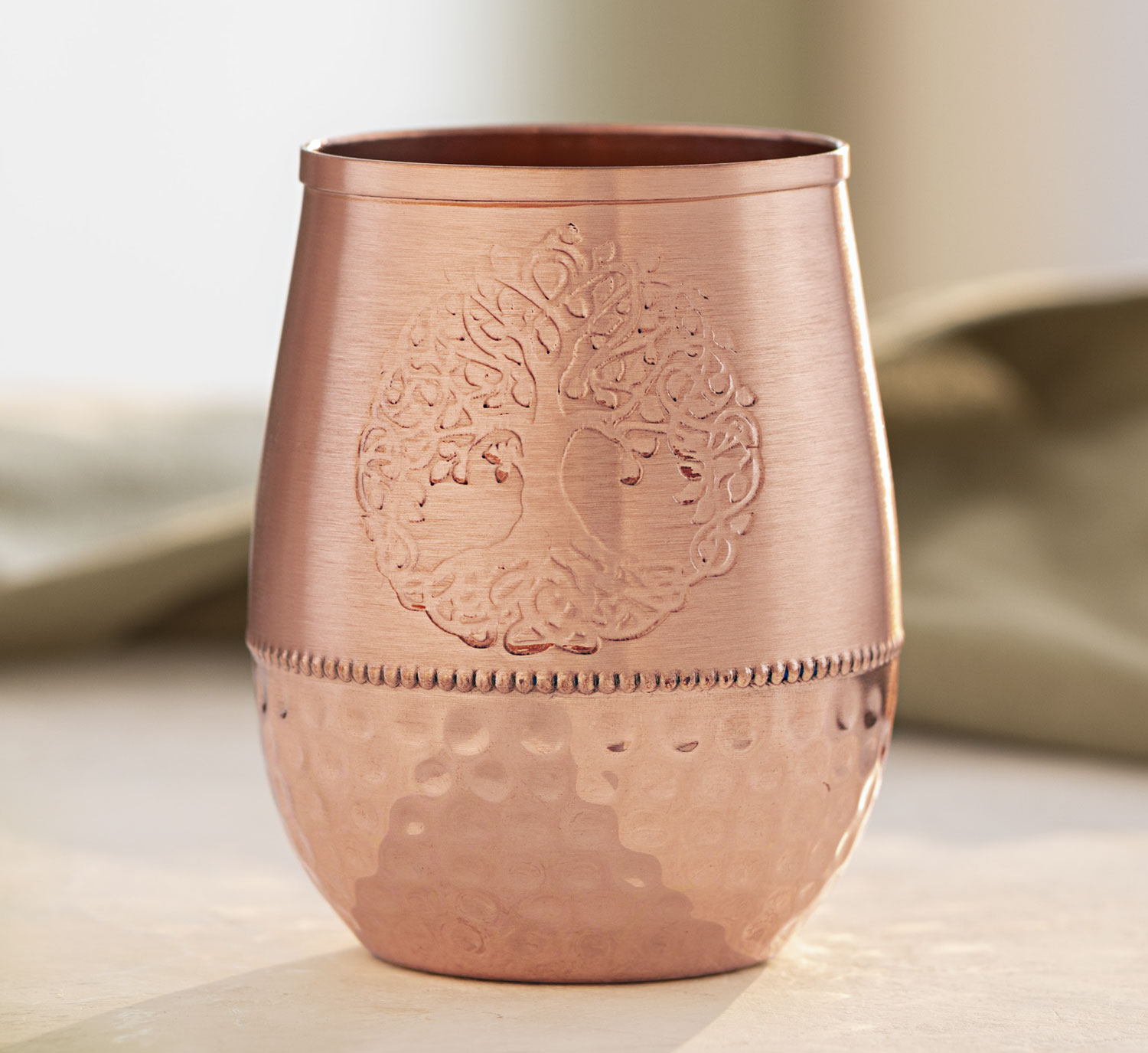 Kupferbecher mit Symbol