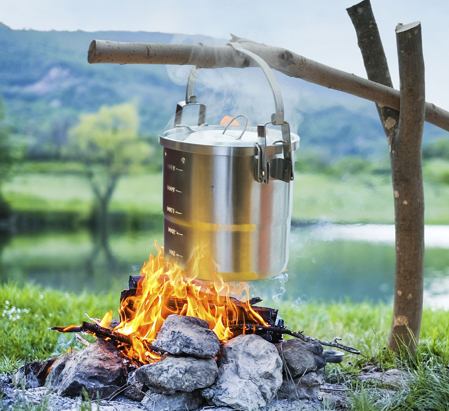 5-in-1 Outdoor-Kochtopf aus Edelstahl