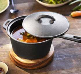 Gusseiserne Stielkasserolle mit Deckel_small