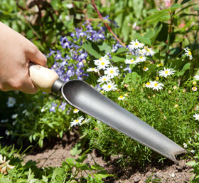 Krumpholz Unkraut- und J�tekelle mit Eschengriff_small