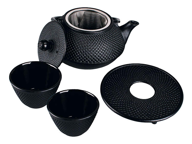 Gusseisen-Teekanne mit Edelstahl-Filter und 2 Bechern plus Untersetzer01