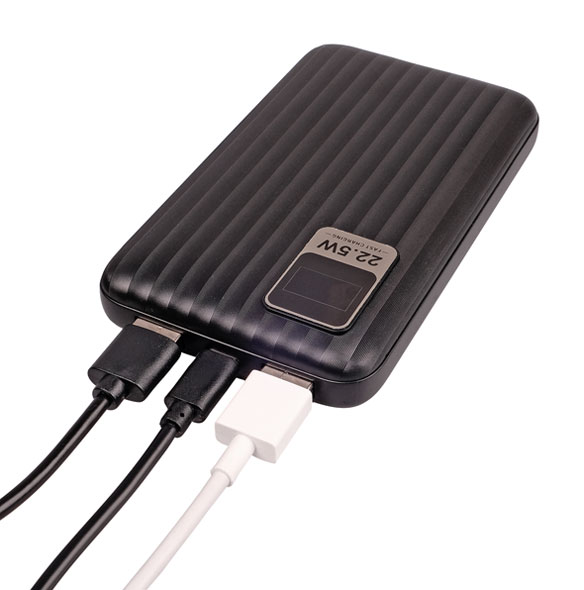 Powerbank 10.000 mAh mit integriertem USB-C-Ladekabel04