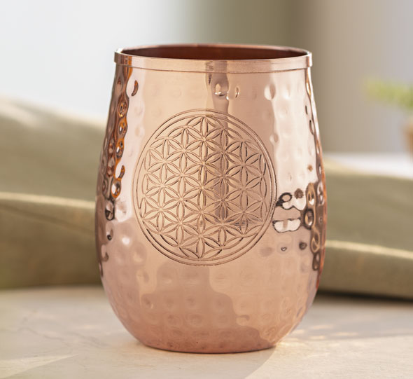 Kupferbecher mit Symbol