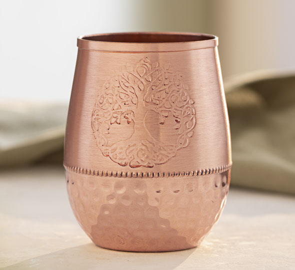 Kupferbecher mit Symbol