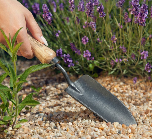 Krumpholz Pflanzenkelle mit Eschengriff